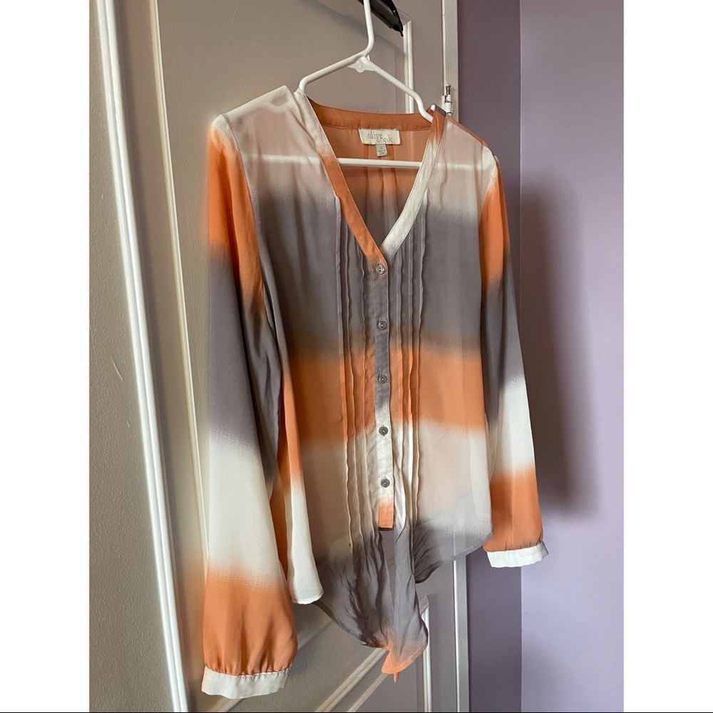 Ombré Blouse! ✨ - Picture 5 of 5